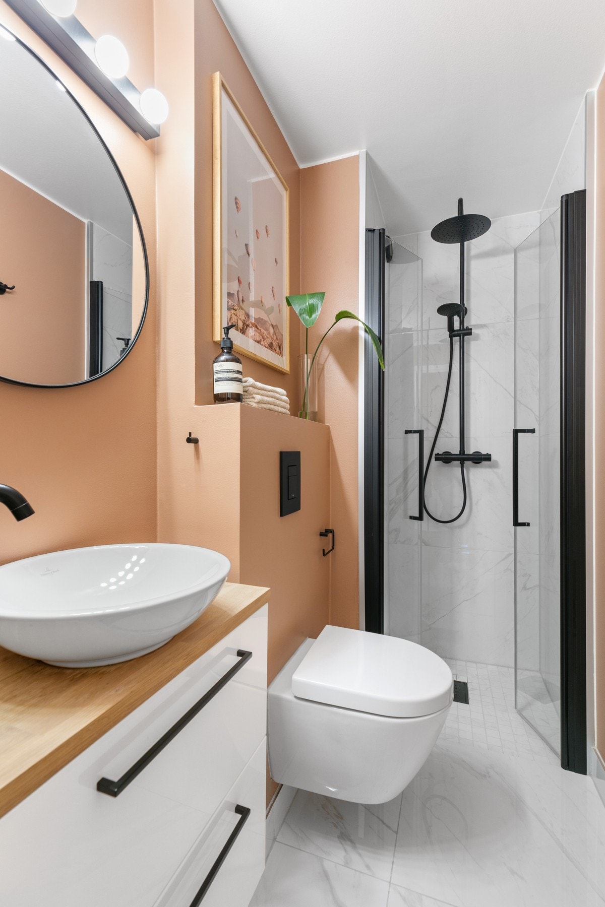 Bad 2 har adkomst direkte fra entre Galleribilde