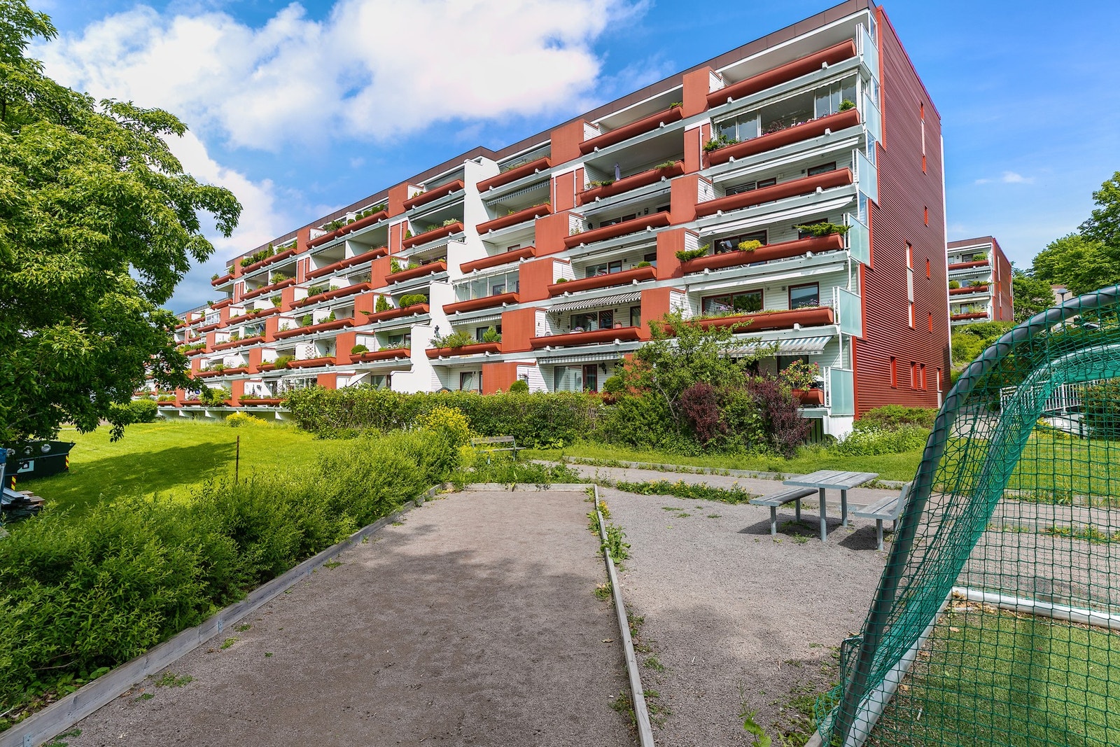 Her er det kort vei til fotballbaner, akebakker, flotte turveien og ikke minst Frognerparken Galleribilde