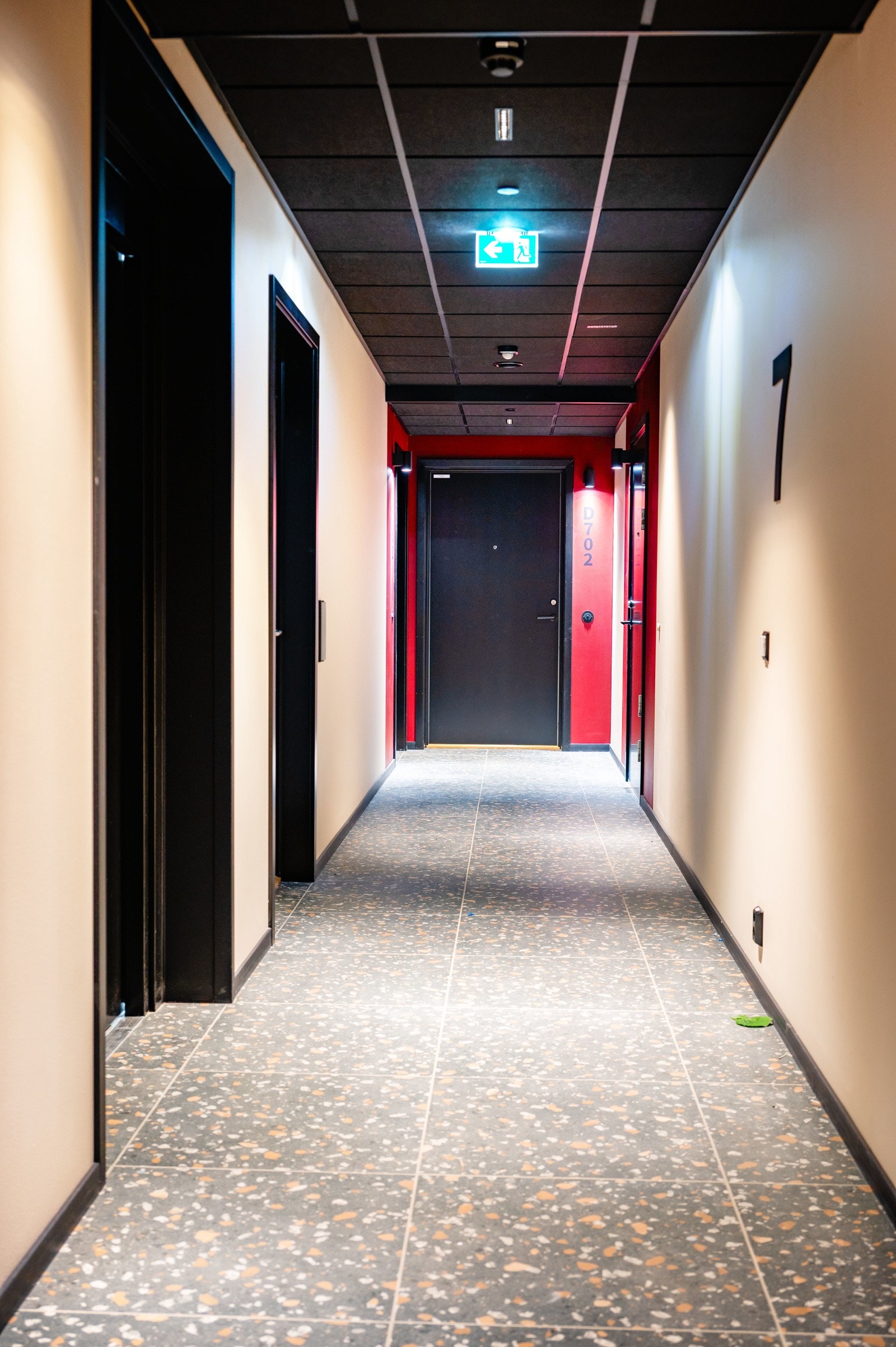 Oppgangen er moderne og innbydende Galleribilde