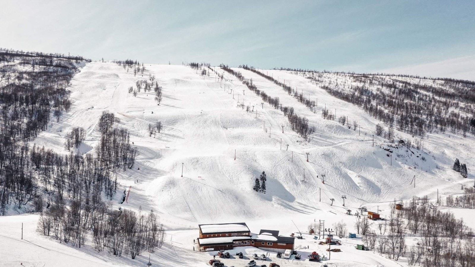 Vestvatn alpinanlegg ligger rett ved Galleribilde