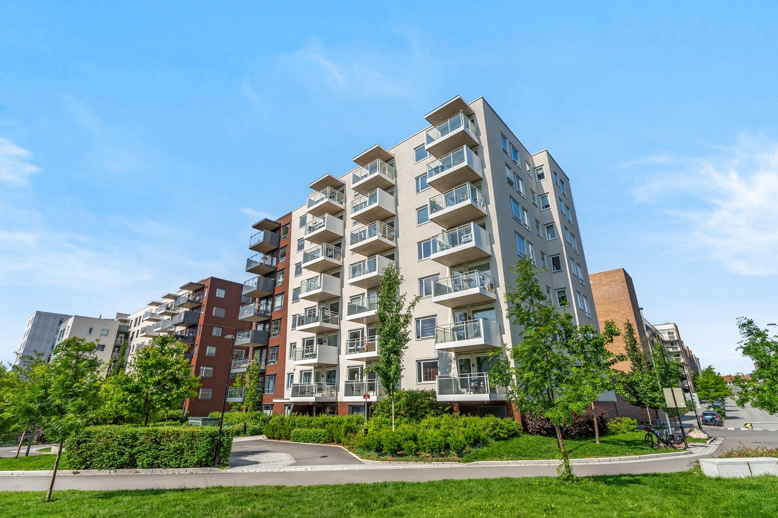 Leiligheten har en sentral og attraktiv beliggenhet i Gartnerkvartalet - et flott og attraktivt område på Løren i rolige omgivelser. Galleribilde