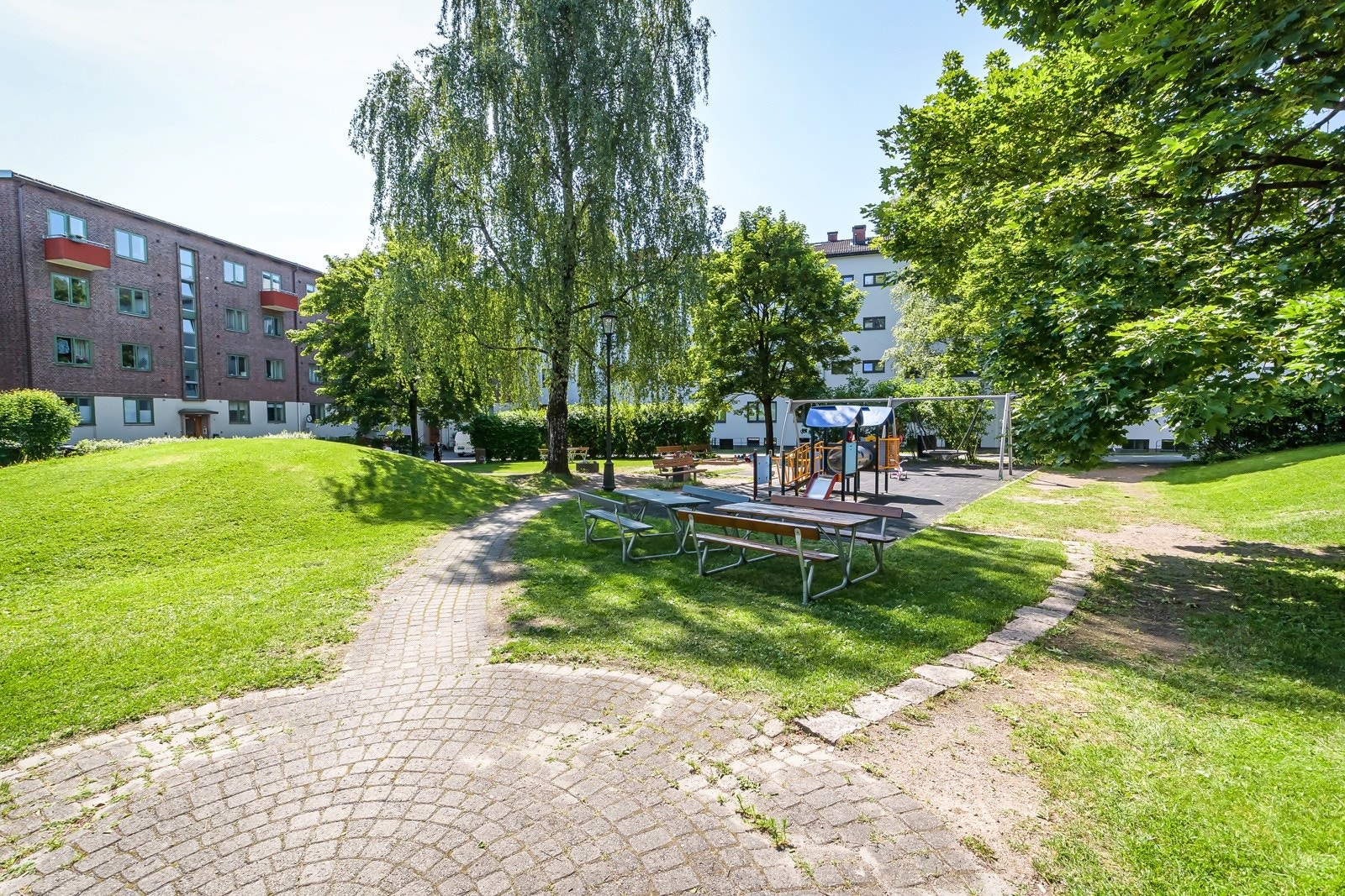 Borettslaget god vedlikeholdshistorikk med blant annet nytt tak, rehabilitering av pipeløp og nye vinduer i alle leilighetene i 2016. I 2019 ble det også drenert rundt samtlige blokker i borettslaget. Galleribilde