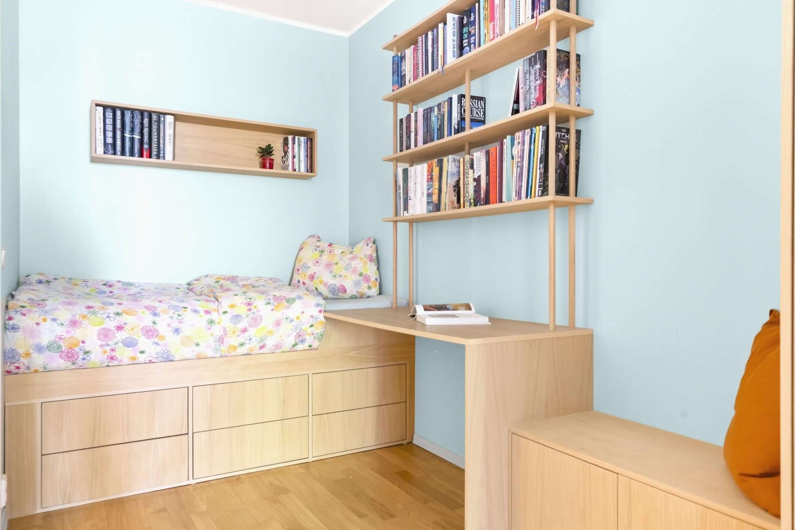 Alle soverommene vender ut mot rolige, grønne omgivelser. Galleribilde