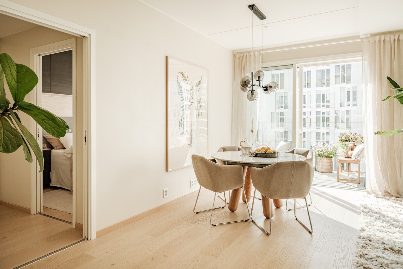 Leiligheten er utstyrt med elektrisk solskjerming Galleribilde