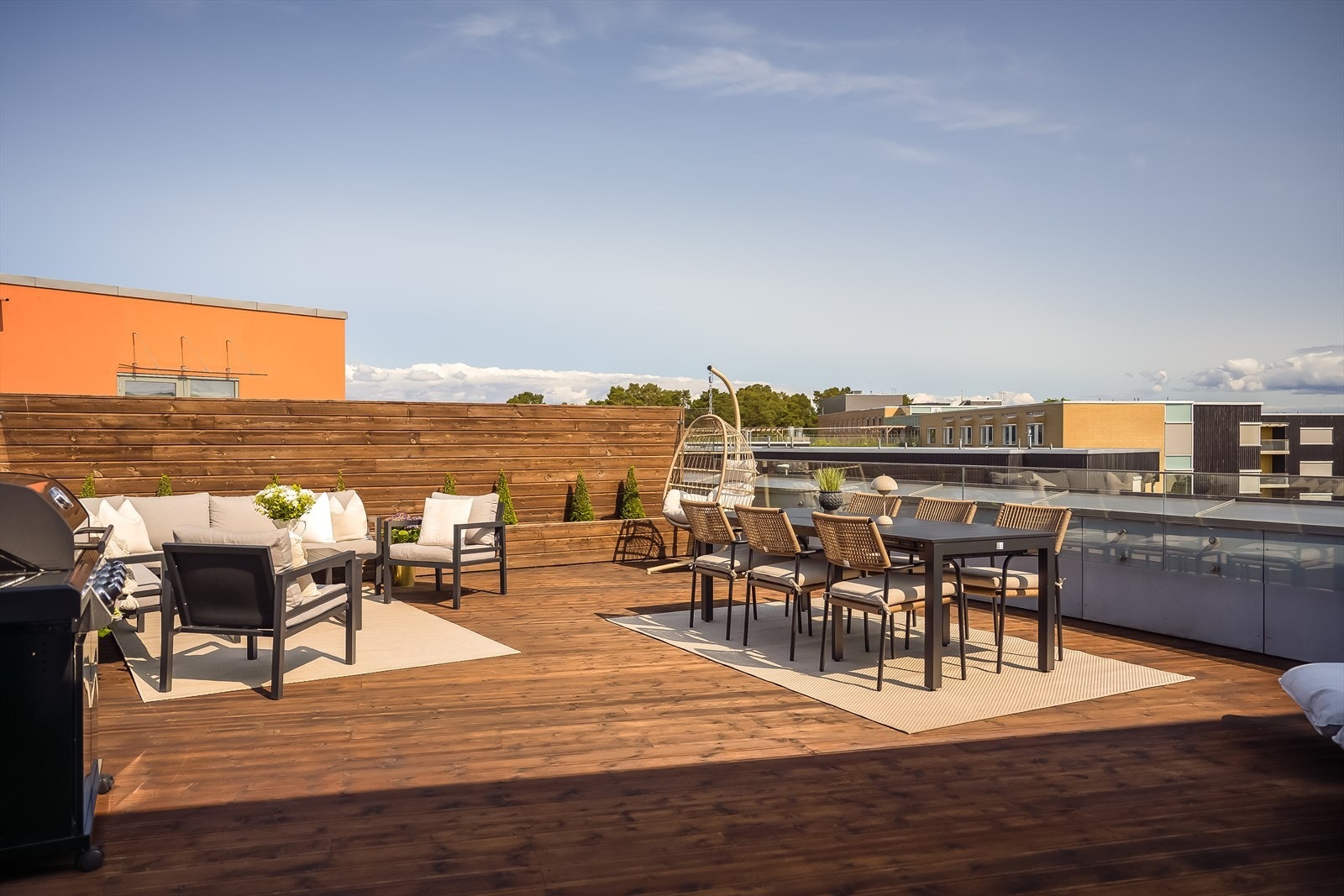 Her mister man nærmest all følelse av å bo i et leilighetskompleks - en sjeldenhet for området. Galleribilde