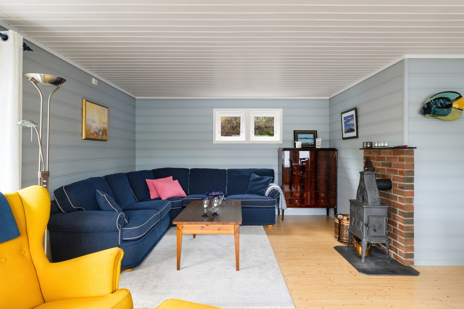 Hytten selges møblert, så her kan du flytte rett inn. Galleribilde