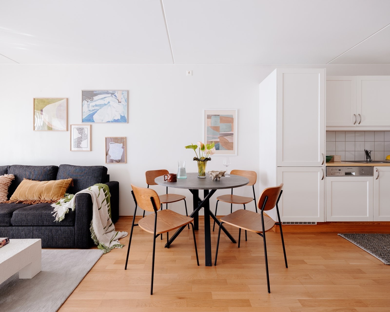 Den smarte planløsningen gir rom for flere gode møbleringsmuligheter. Galleribilde