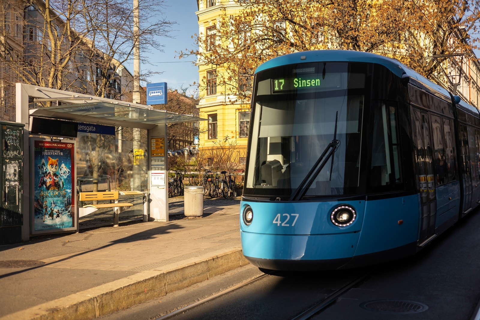 Fra boligen har du umiddelbar tilgang til kollektivtransport, med både trikk og buss som tar deg raskt til sentrum, Majorstuen og andre deler av byen Galleribilde