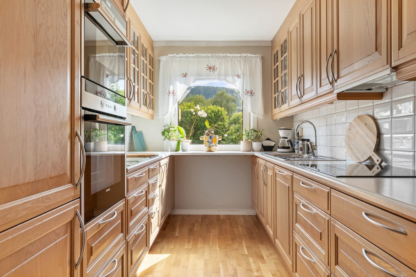 Praktisk separat kjøkken. Galleribilde