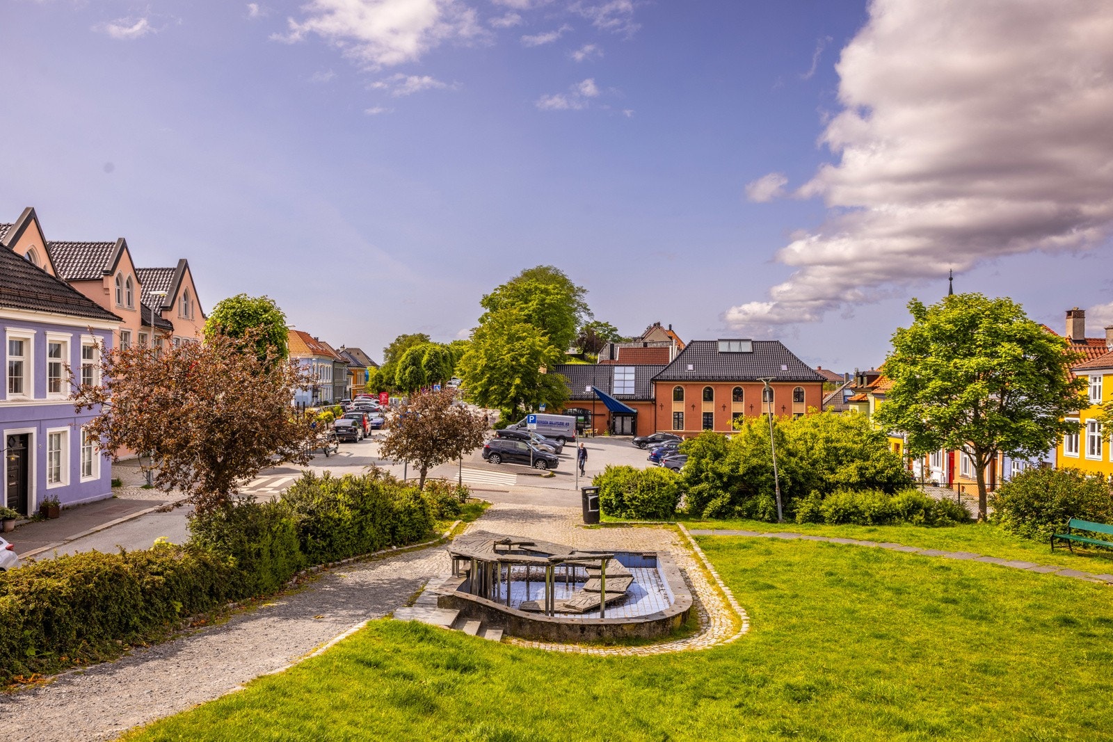 - Her bor du i et levende og attraktivt nabolag, rikt på både historie og byliv - Galleribilde