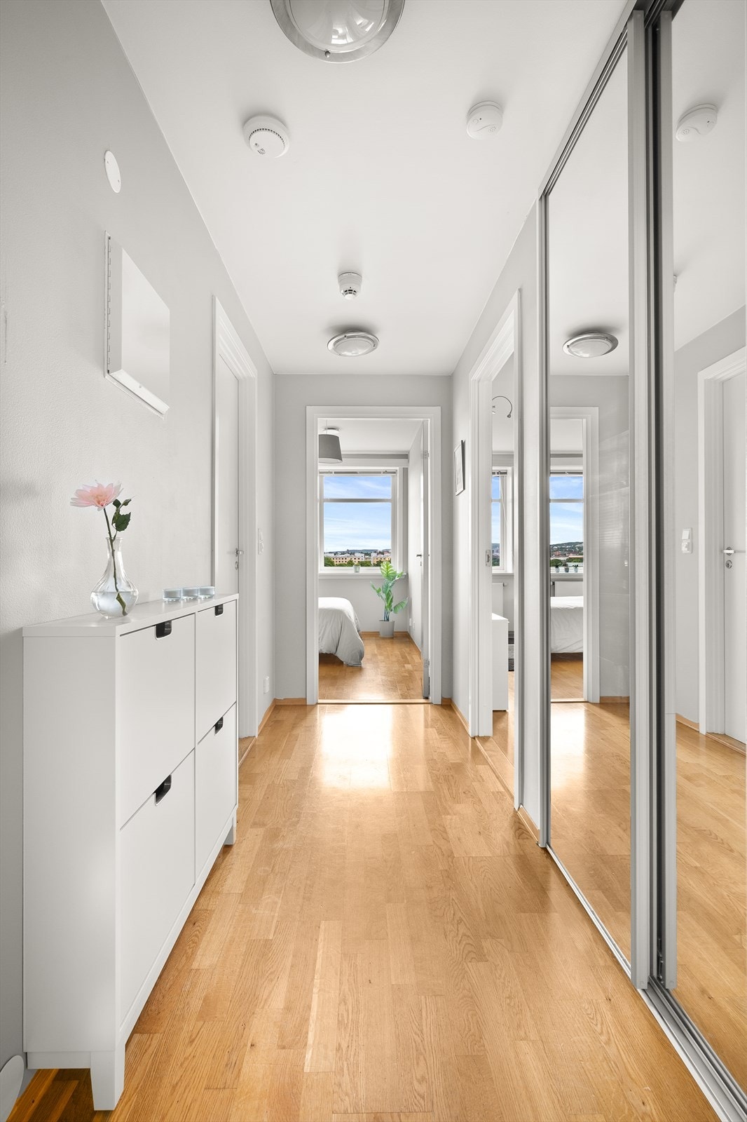 Retning entré/soverom. Galleribilde