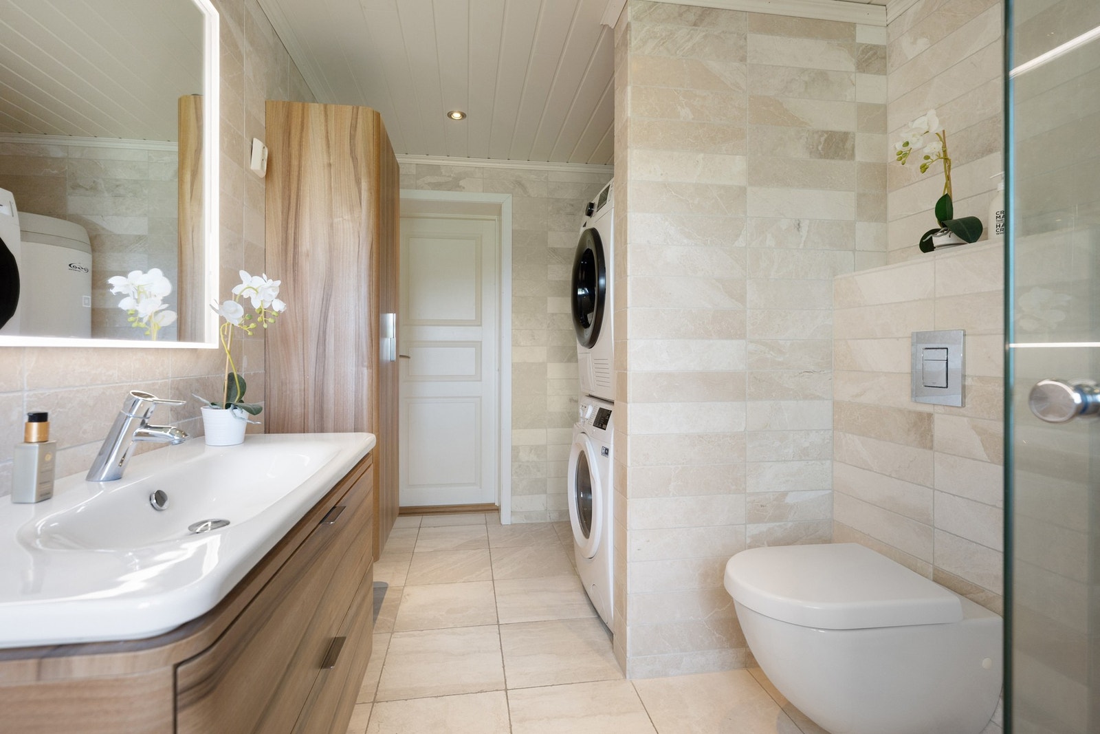 Det er også opplegg for vaskemaskin og tørketrommel. Galleribilde