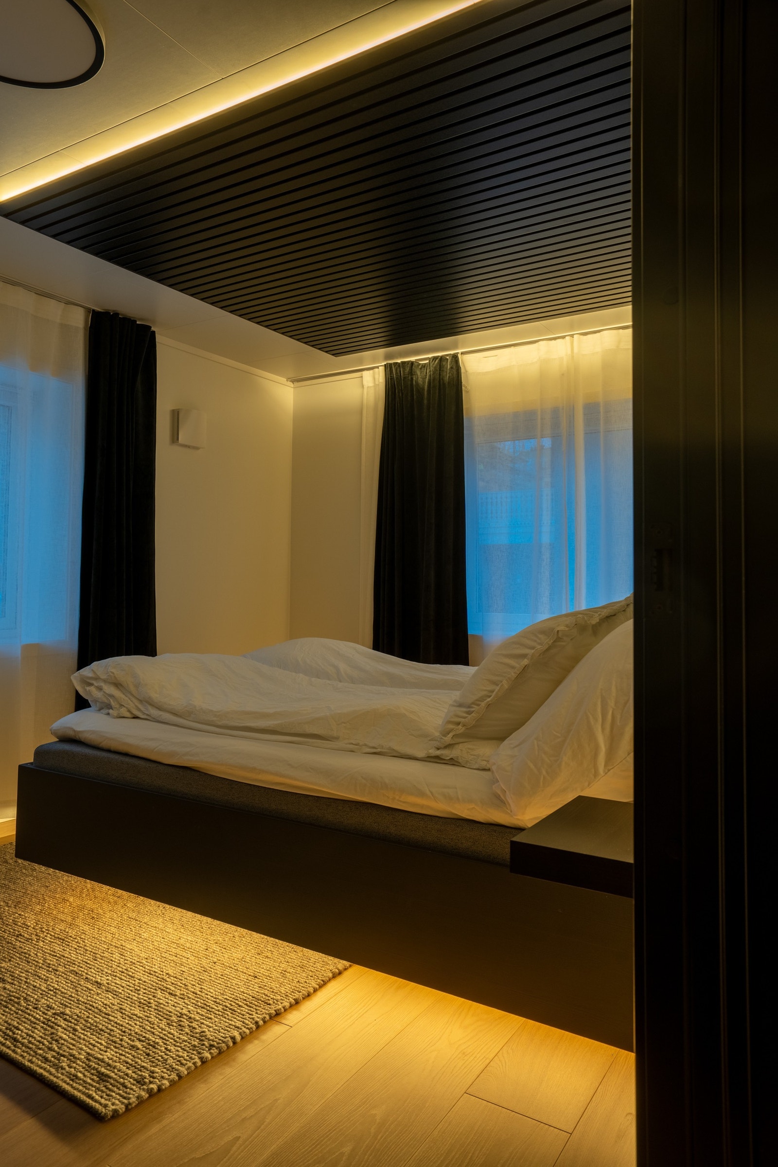 LED under og rundt sengen Galleribilde