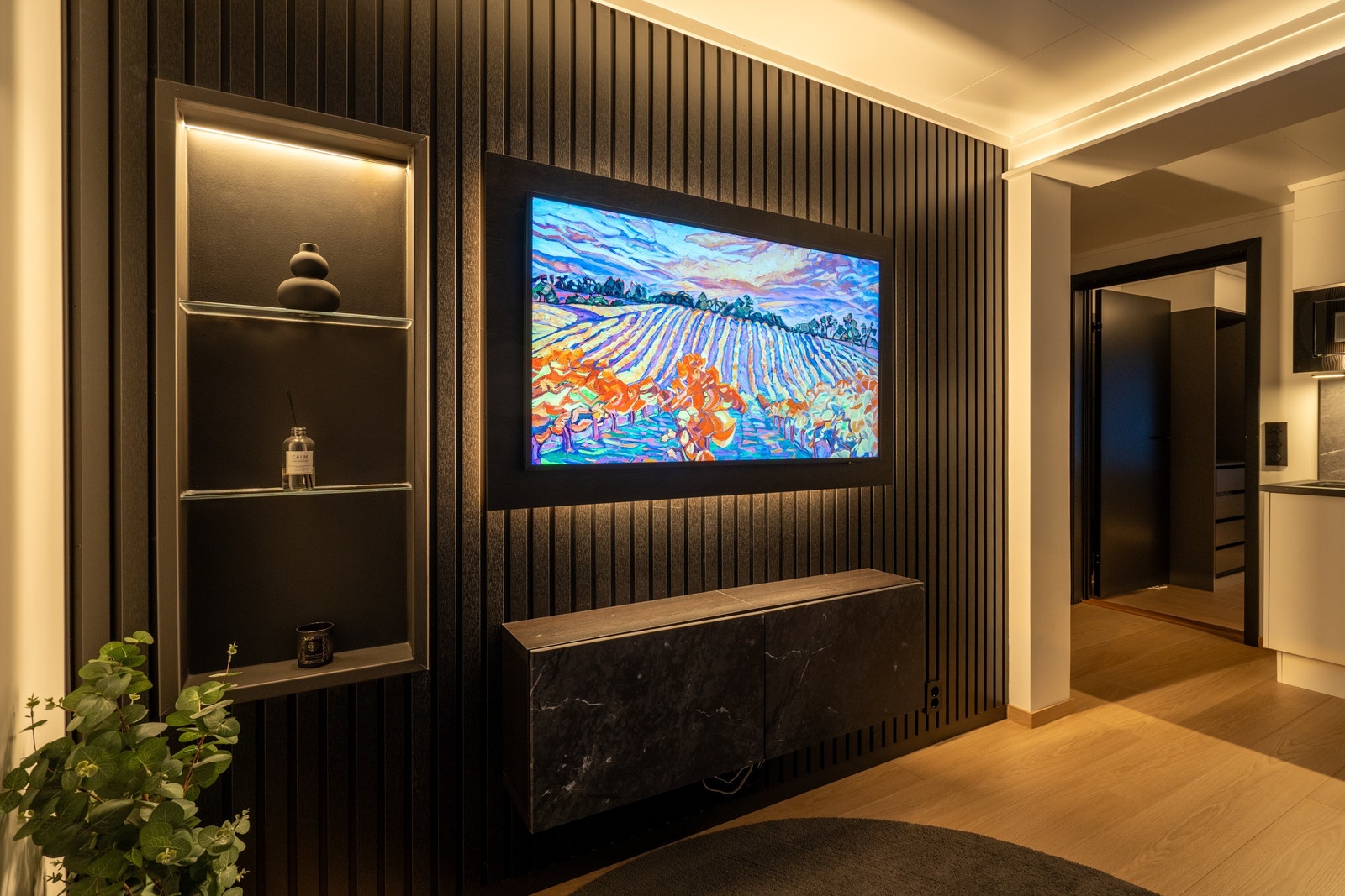 Unik og moderne 2-roms med LED striper i alle rom! Galleribilde
