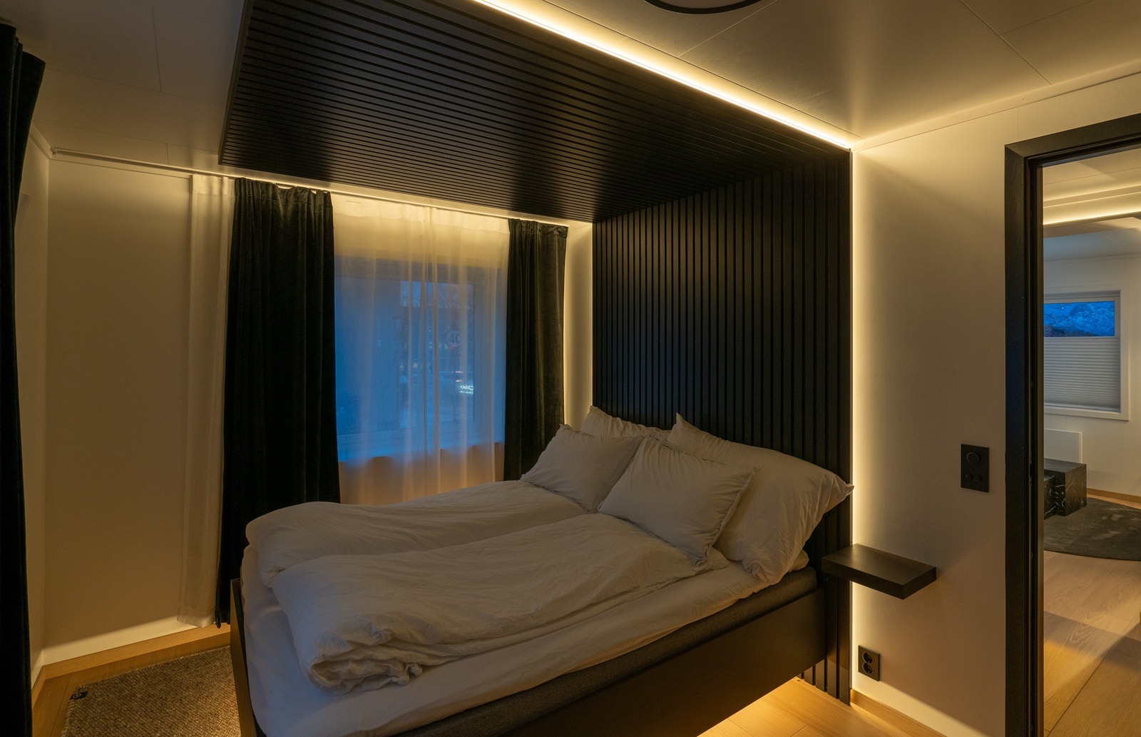 LED under og rundt sengen Galleribilde
