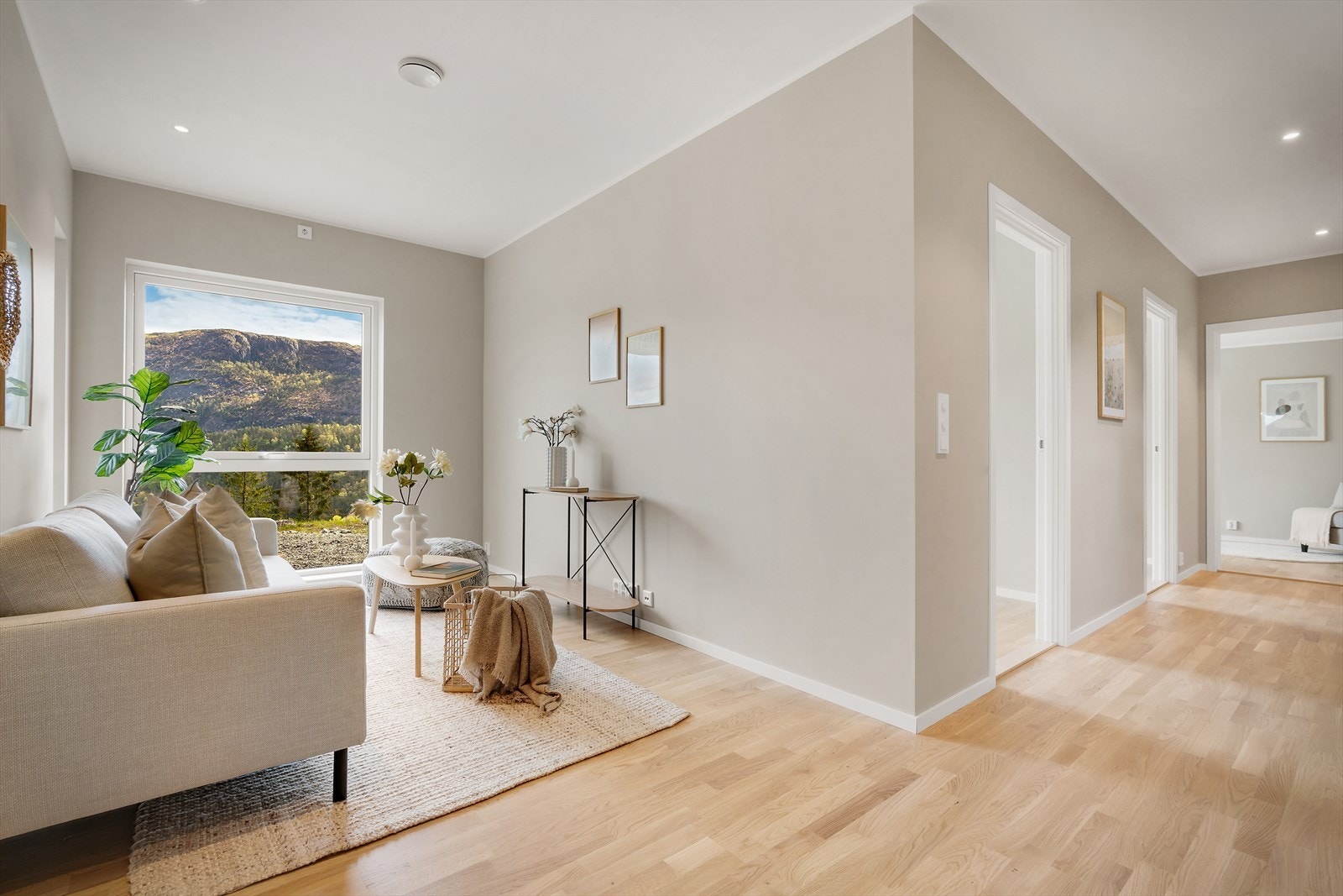 Fra Tv-stuen er det utgang til uteområder Galleribilde