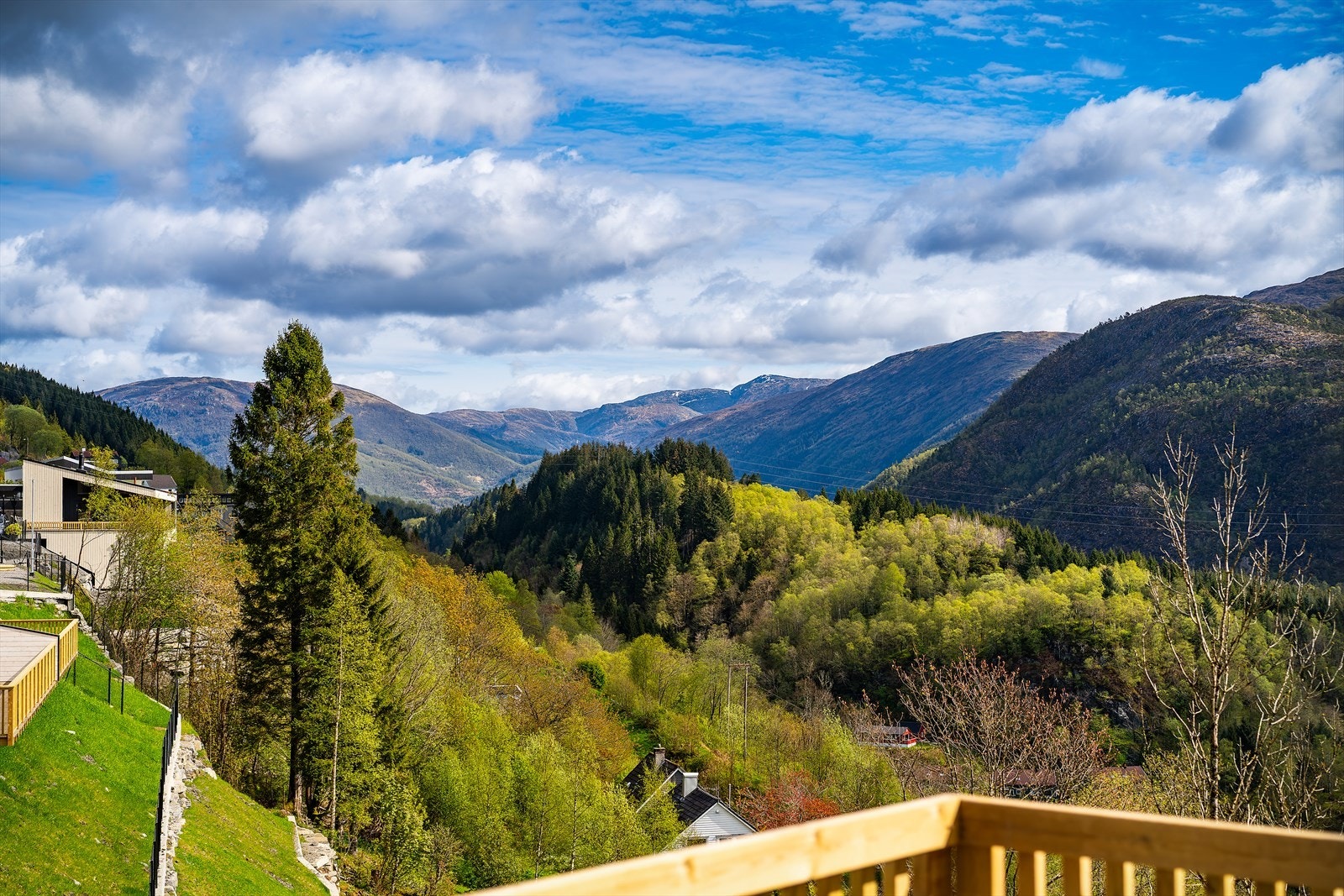 Terrassen med eventyrlig utsikt Galleribilde