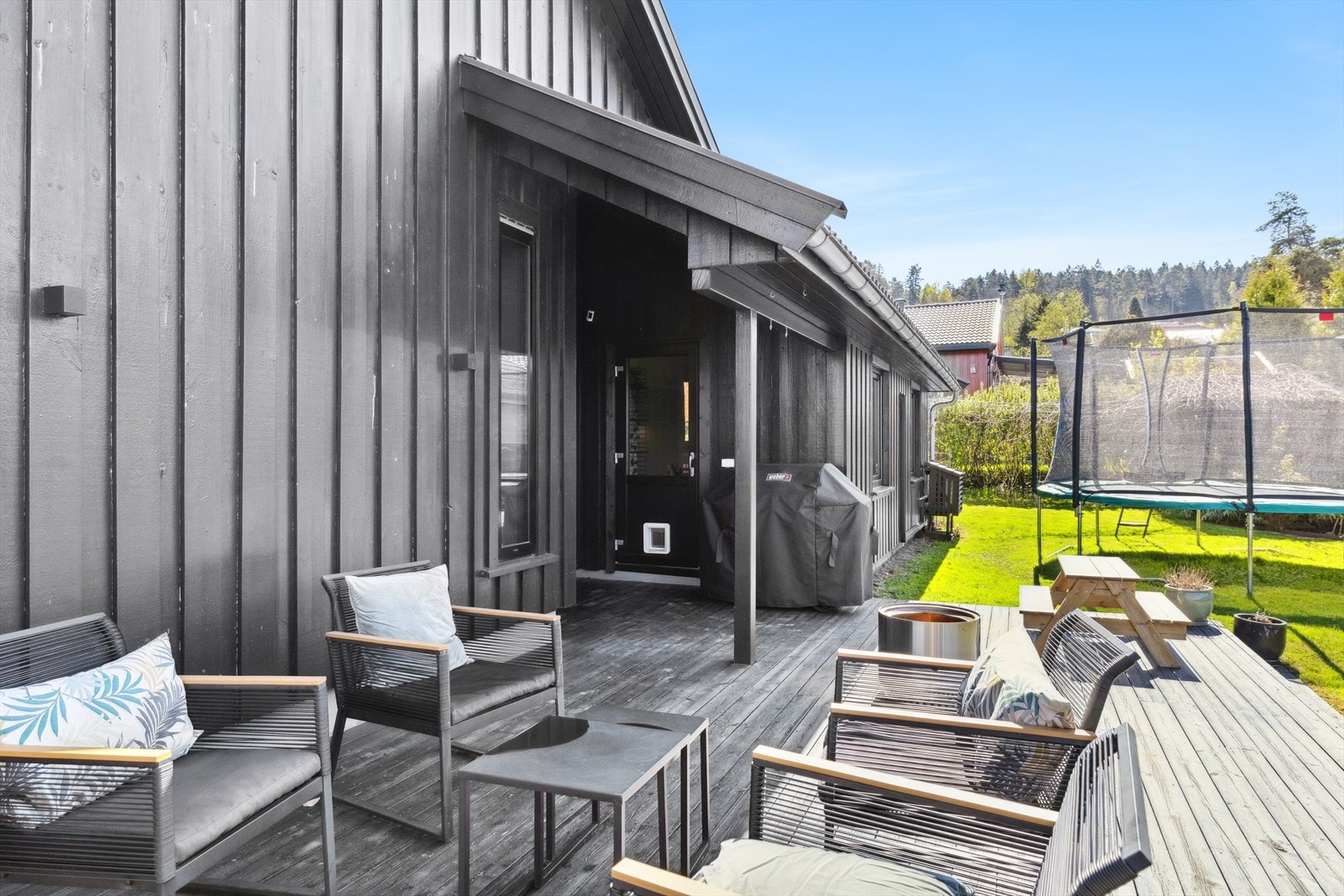 Terrassen mot vest gir deg kveldssol Galleribilde