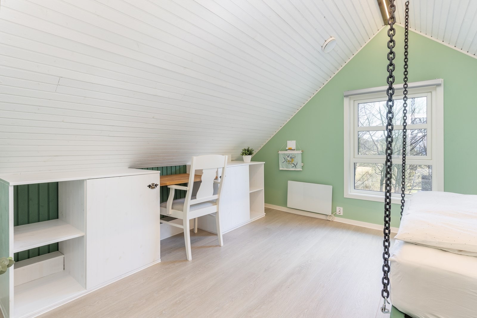 God plass til ønsket møblering. Galleribilde