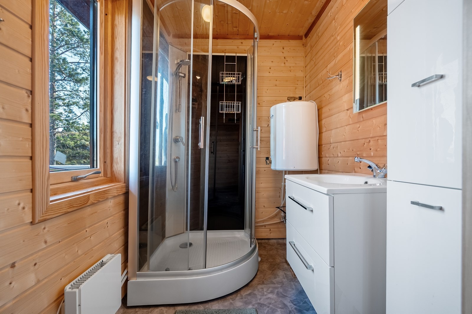 Bad av en fin størrelse. Galleribilde