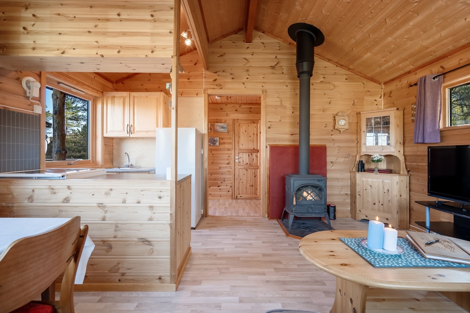 Stue/kjøkken. Galleribilde