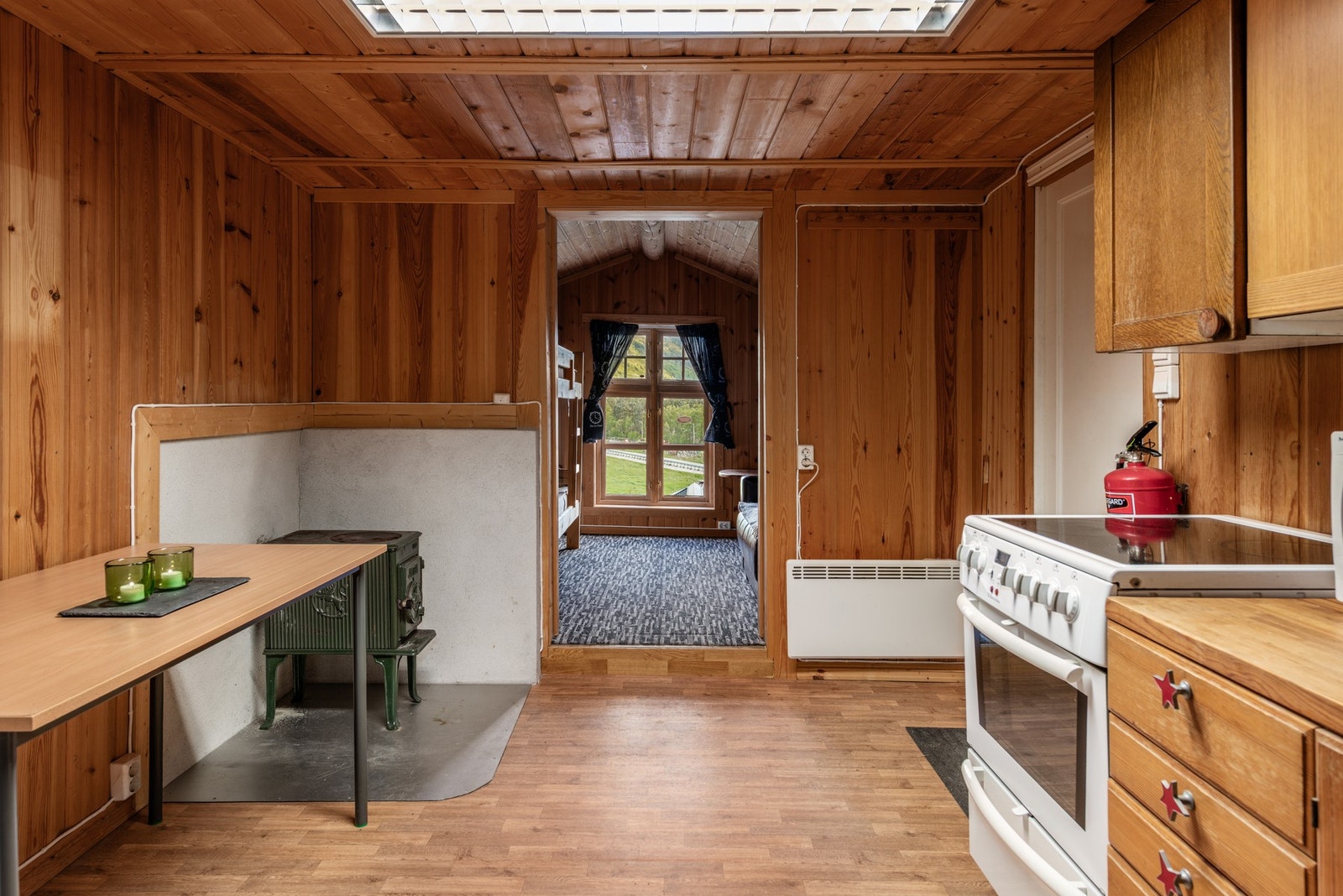 Det sjarmerende annekset på eiendommen byr på mange muligheter! Galleribilde