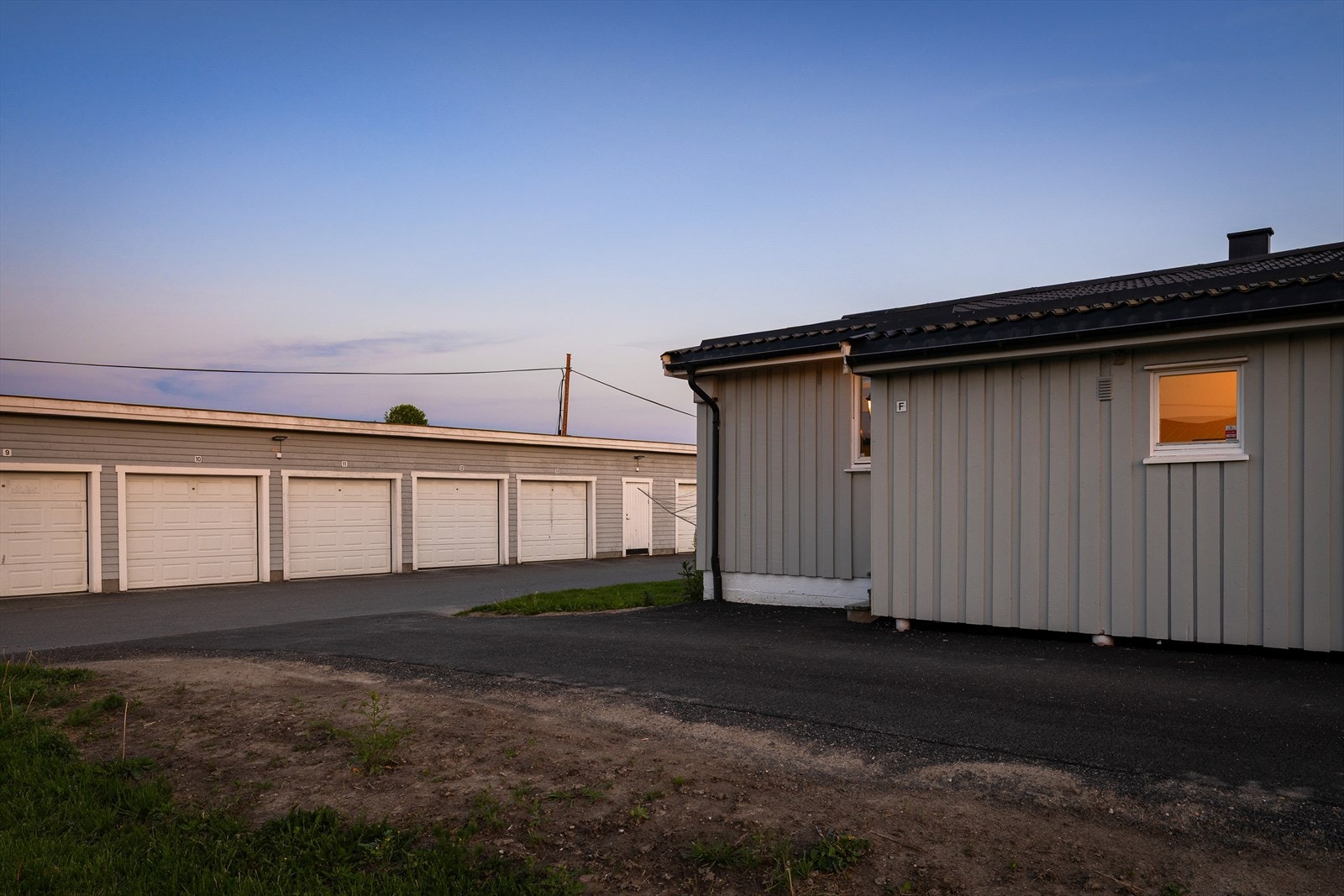 Det er mulig å leie garasjeplass etter venteliste i borettslaget. Galleribilde