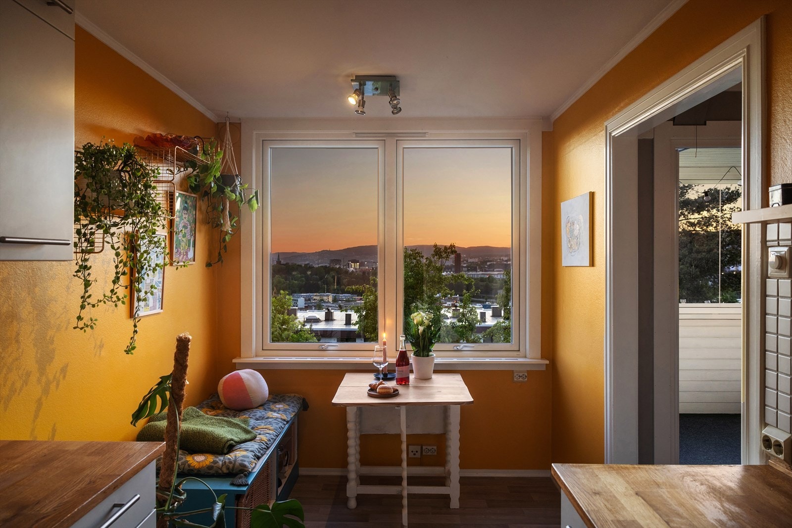 The kitchen by night! Galleribilde