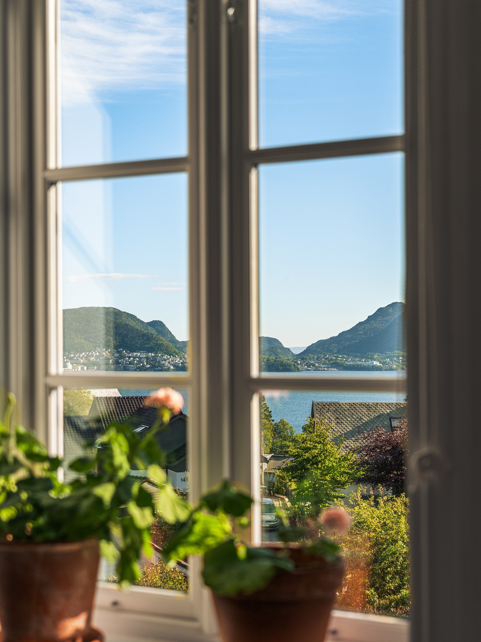 Fra stuen er det fin utsikt. Galleribilde