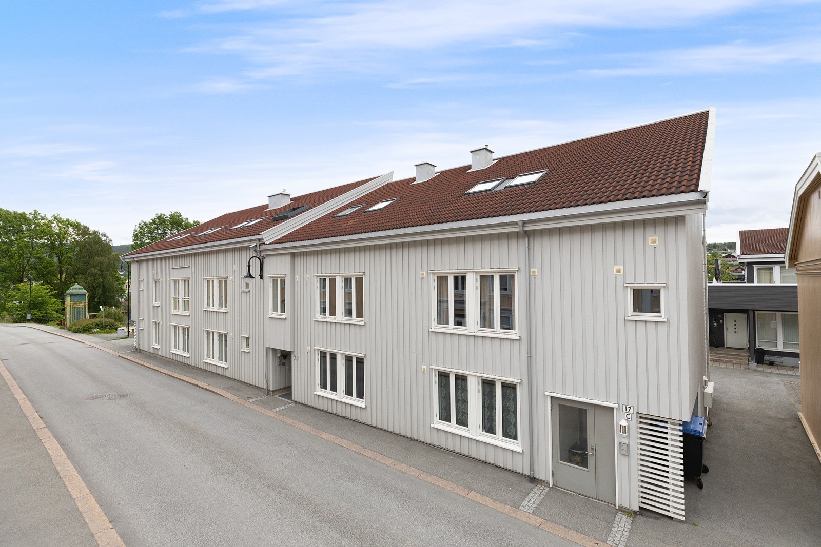 Fasade inngangsparti Galleribilde