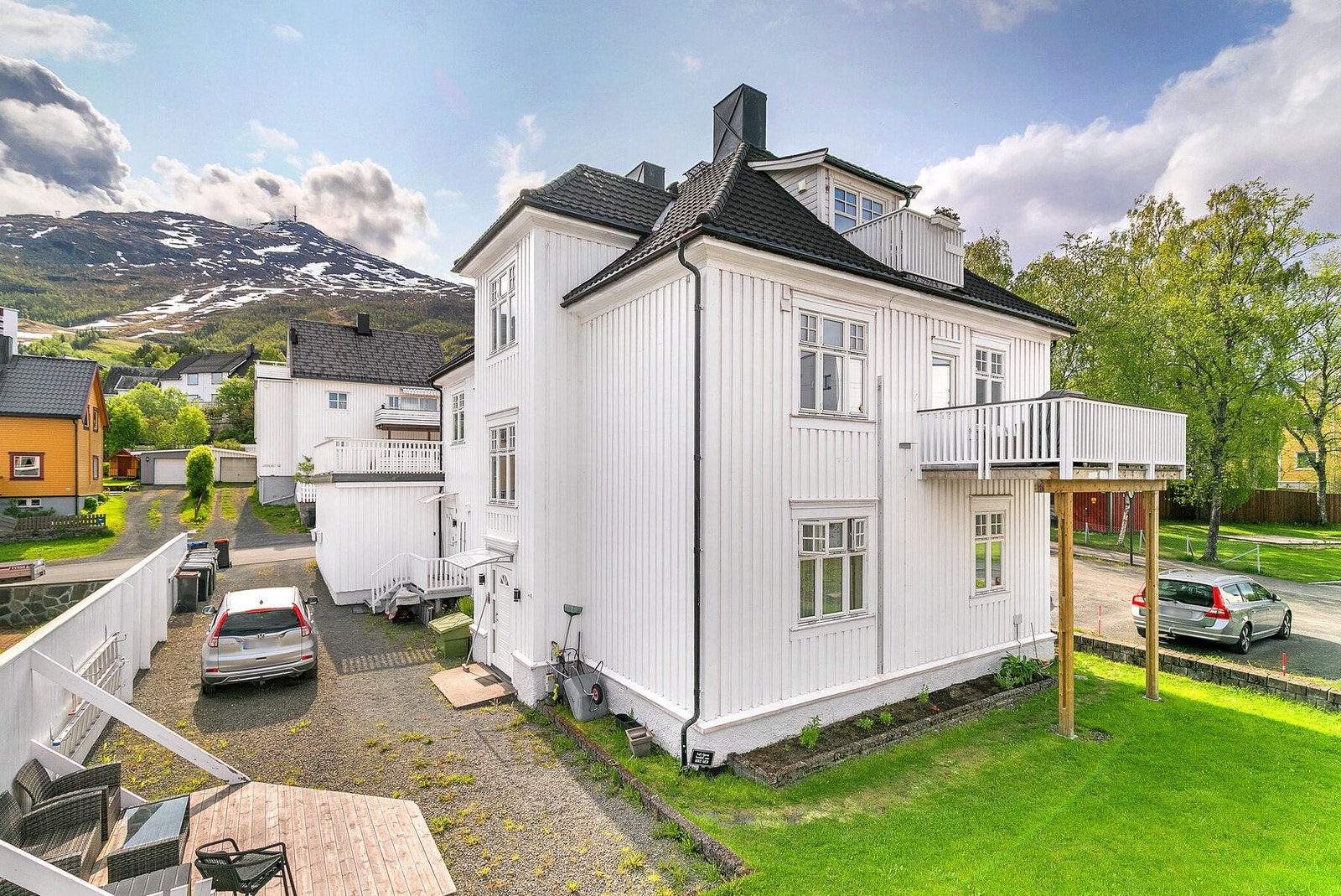 Uteområdet er pent opparbeidet Galleribilde