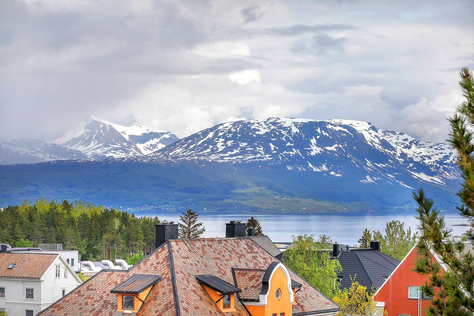Utsikt fra balkong Galleribilde
