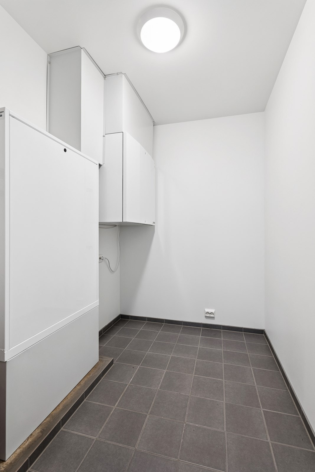 Bod/teknisk rom med adkomst fra entré. Galleribilde