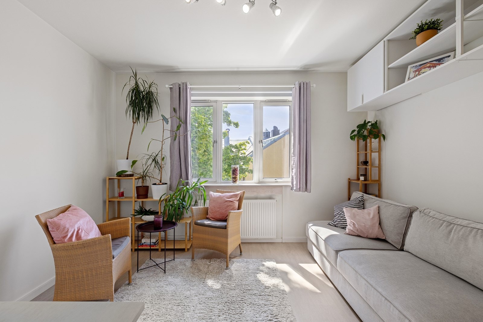 Det perfekte førstegangskjøp for deg som vil bo sentralt og i nærhet til alt! Galleribilde