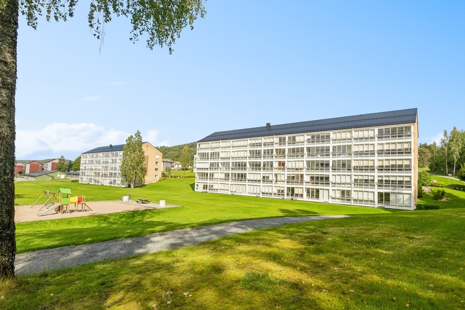 Området er vestvendt, skrånende som gir gode lys- og solforhold. Galleribilde