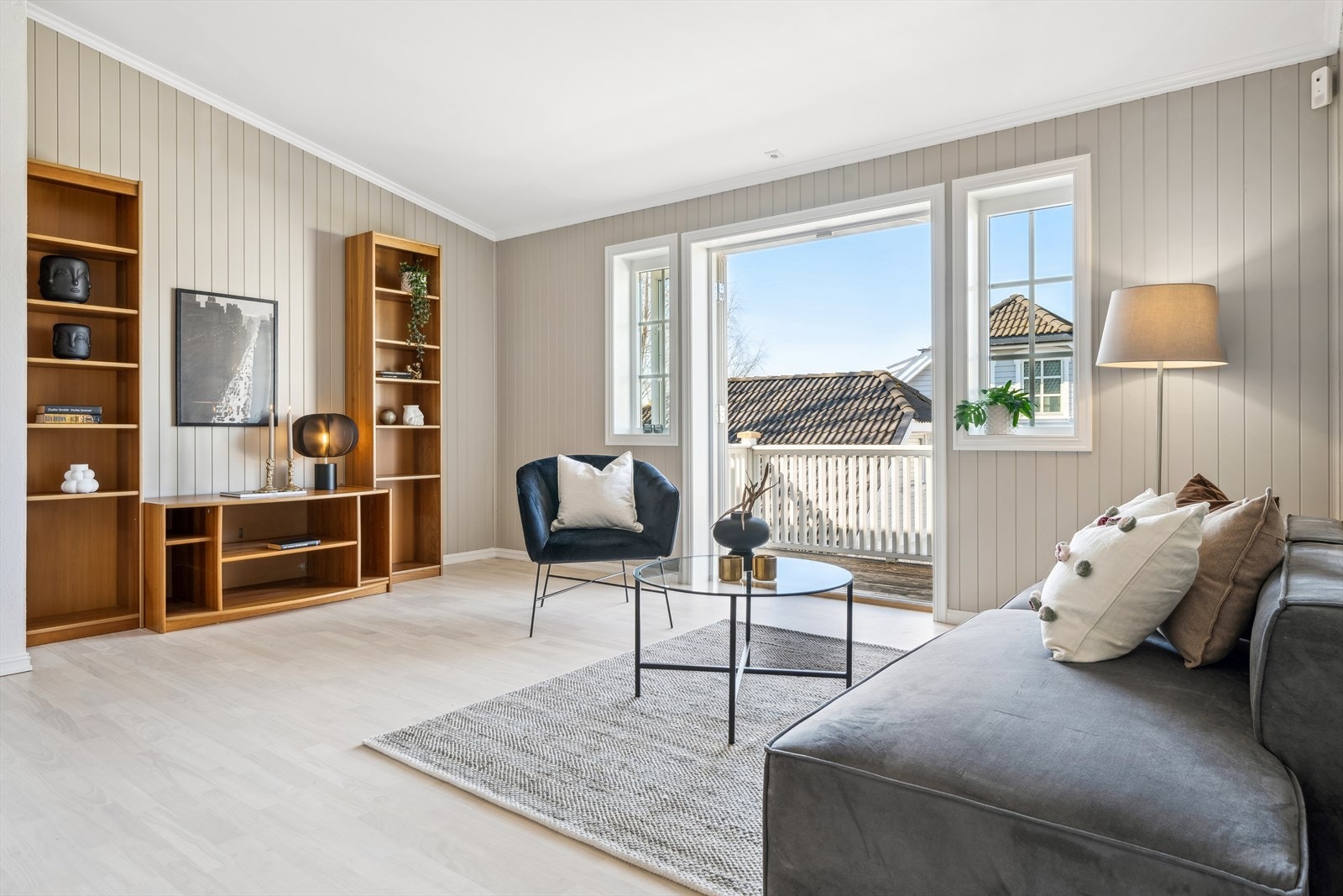 I tillegg til stuen i første etasje har boligen også en koselig loftstue. Rommet ligger praktisk plassert mellom de fire soverommene i andre etasje. Galleribilde