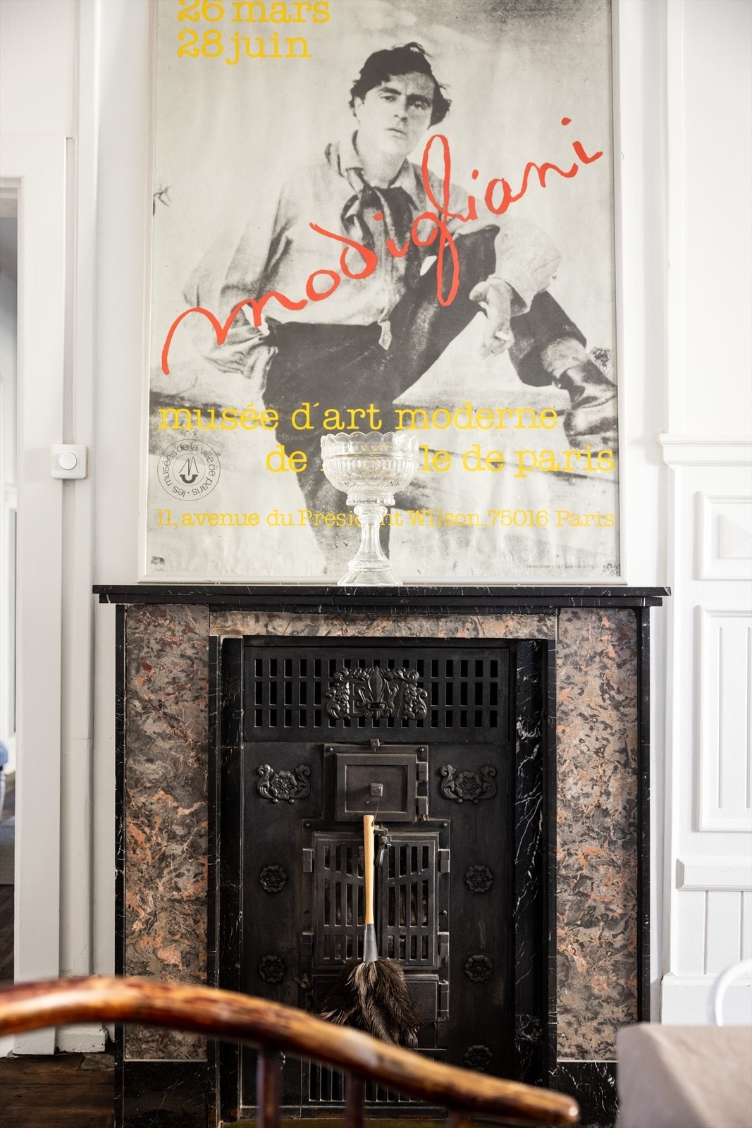 En sjarmerende kaminovn setter en varm og tidløs stemning i rommet. Galleribilde