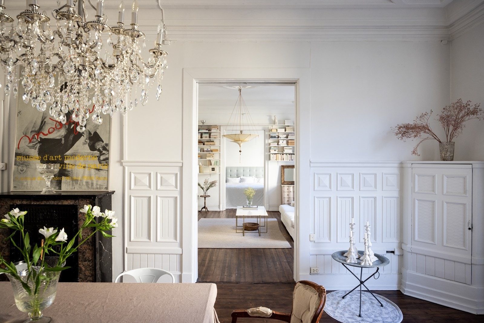 Spisestuen er storslått og innbydende, med god plass til et stort spisebord -perfekt for både hyggelige middager og lange spillkvelder i godt selskap. Galleribilde