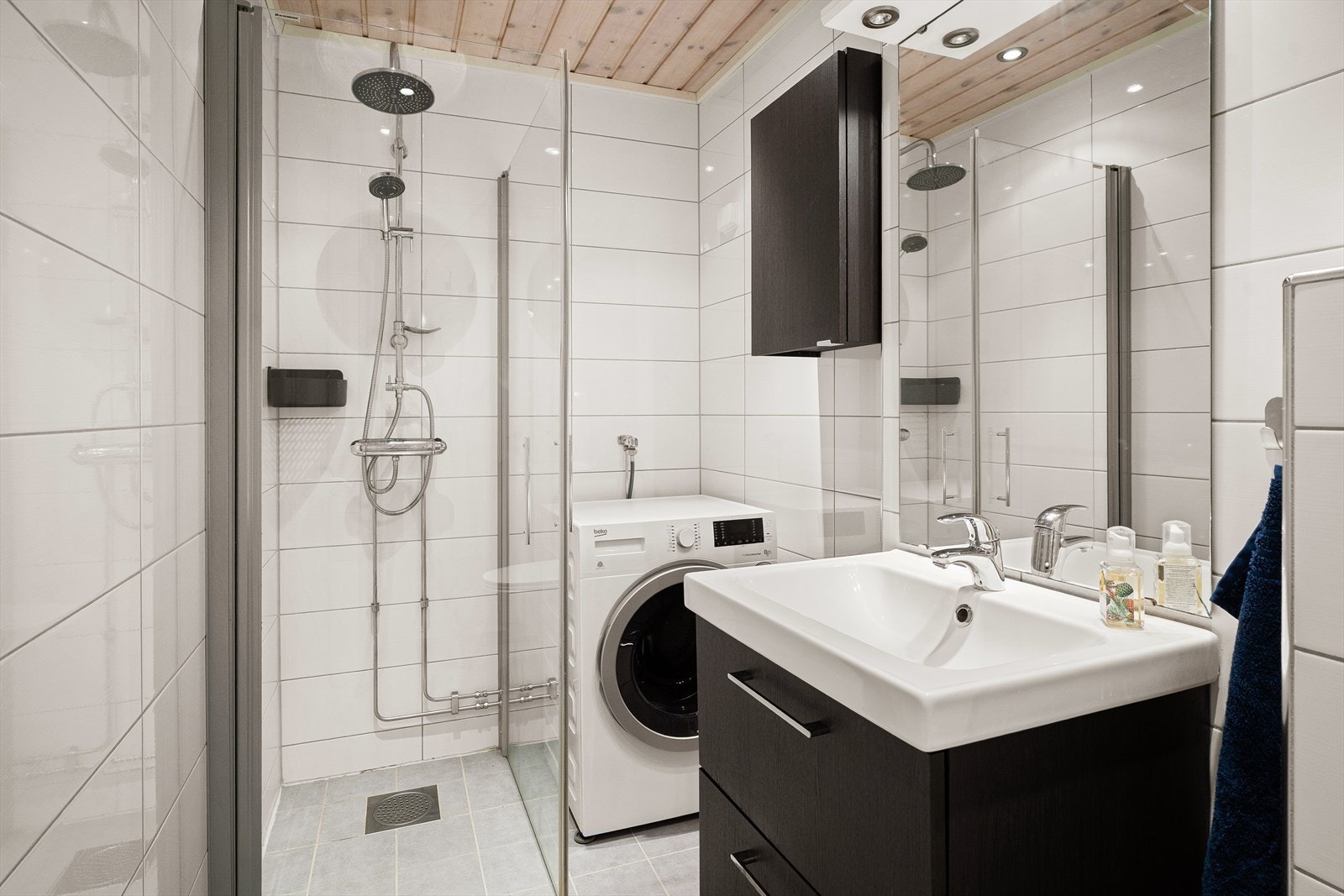 Plass og opplegg til vaskemaskin Galleribilde