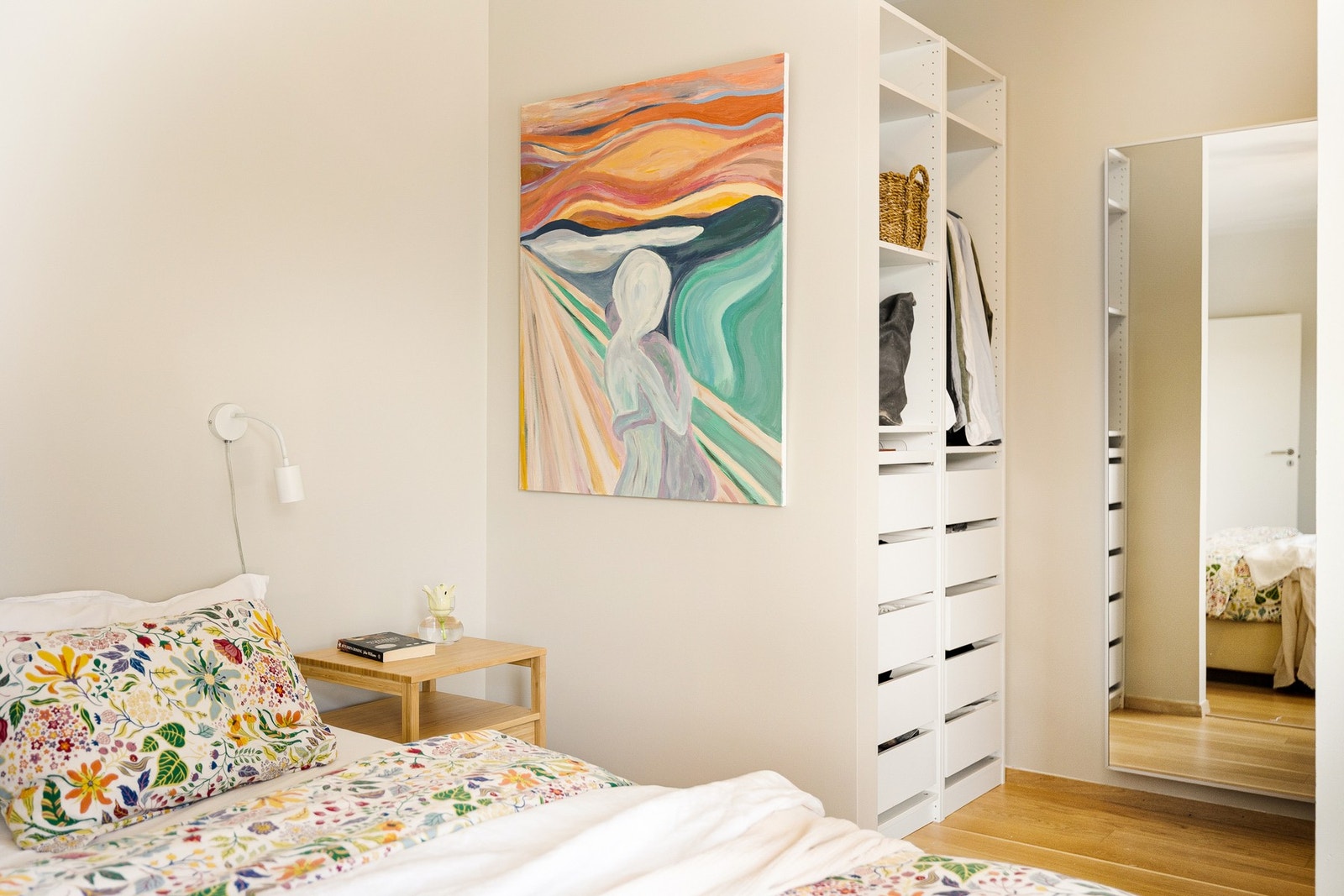 Hovedsoverommet har adkomst til egen walk-in-garderobe. Galleribilde