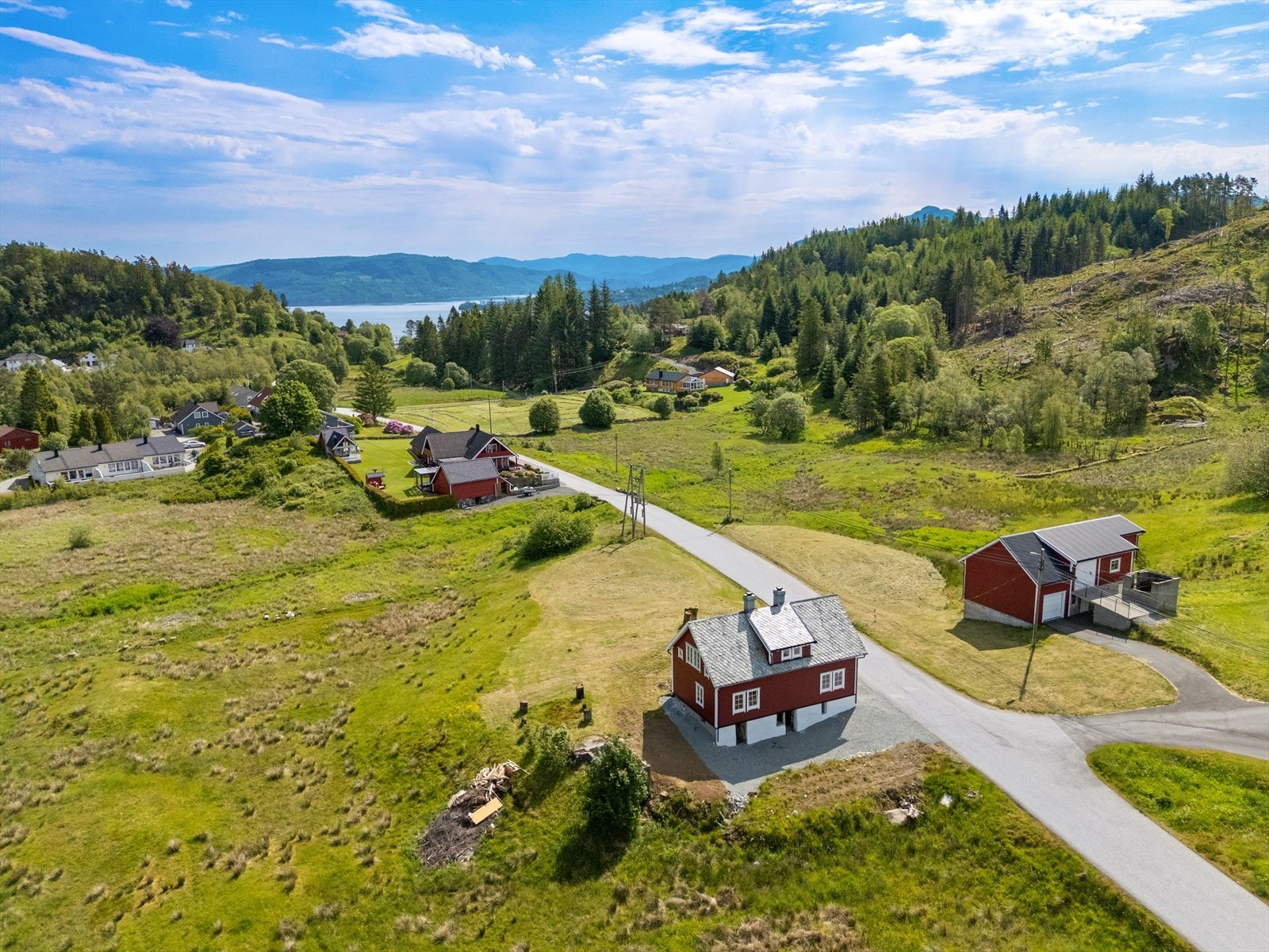 Presentasjon av Fosse 87 ved Morten Haugervåg og Eiendomsmegler Norge Galleribilde