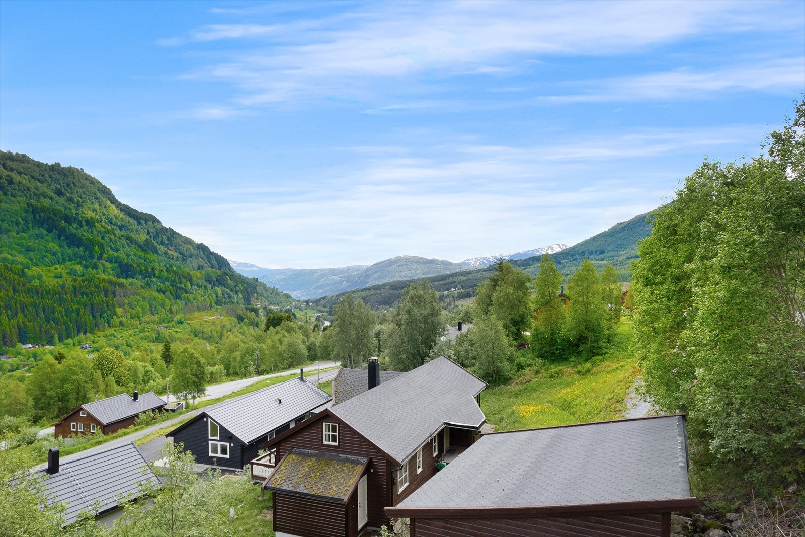 Hodlekve er vorte ein heilårsdestinasjon med sykling, turar og frisbeegolf om sommaren... Galleribilde