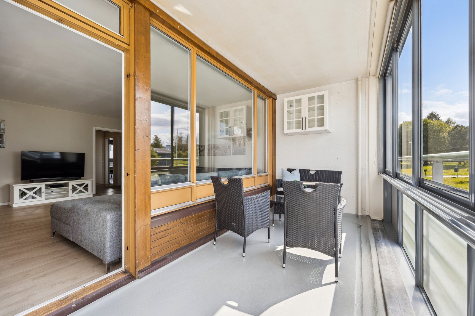 Leiligheten har hjørnebeliggenhet i andre etasje. Galleribilde