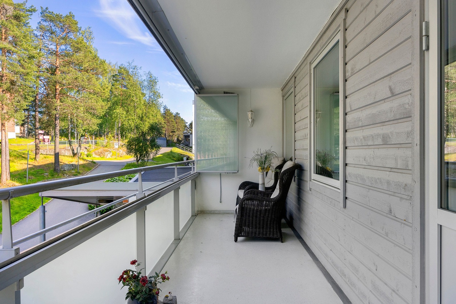 Fra kjøkkenet er det tilgang til en romslig balkong på ca. 11 m2. Galleribilde