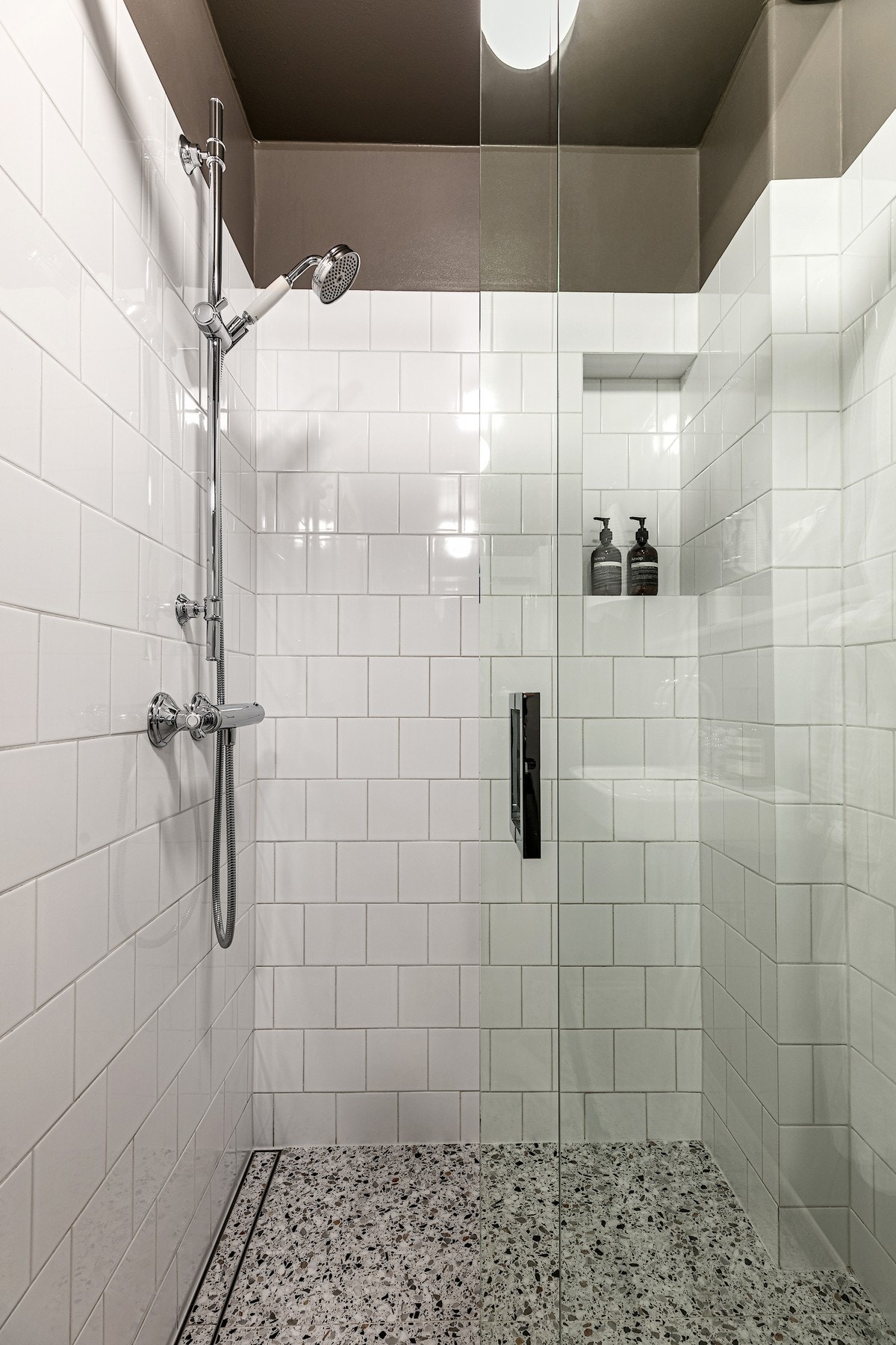 Nytt bad fra 2021 i lekkert design Galleribilde