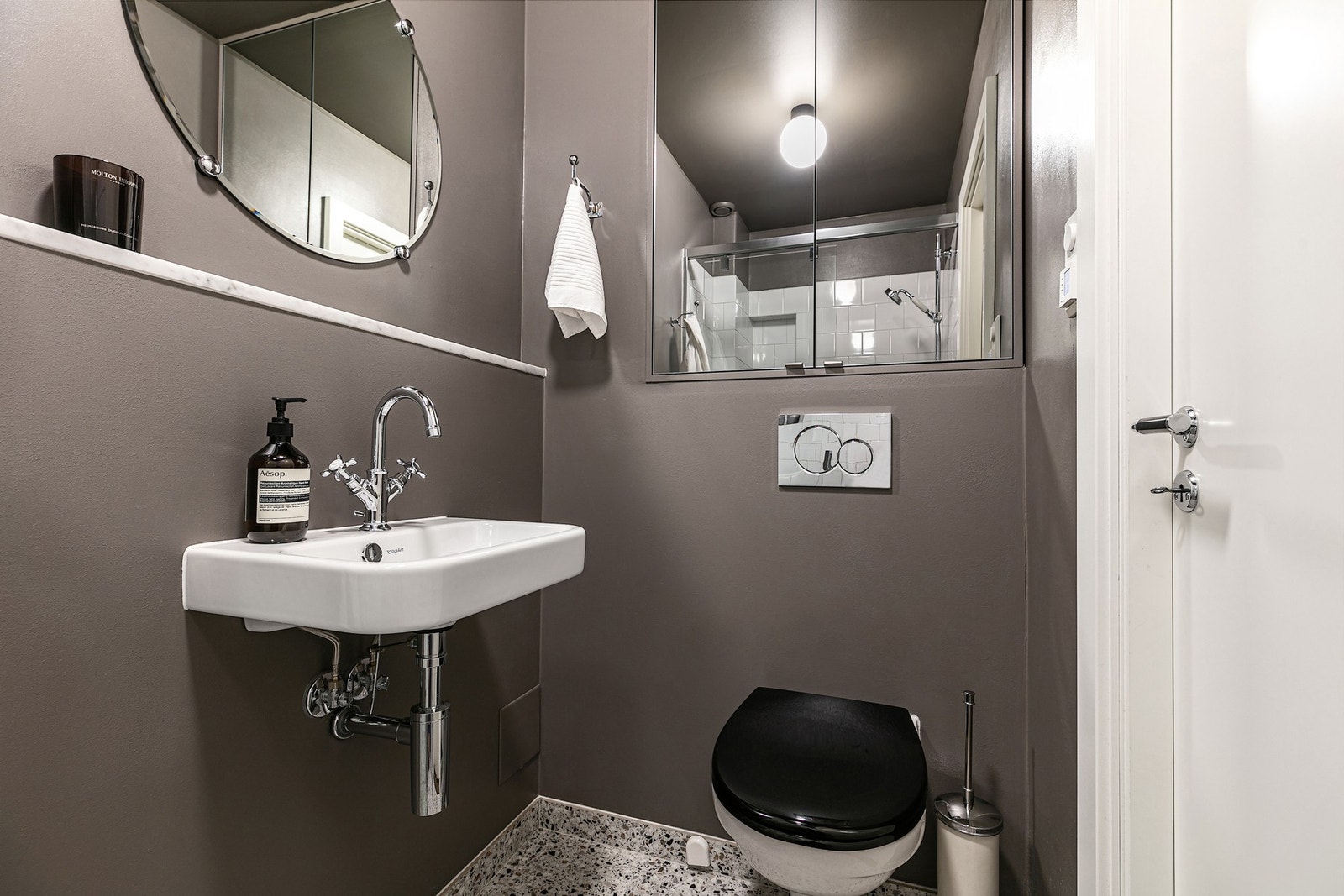 Badet fremstår svært delikat Galleribilde