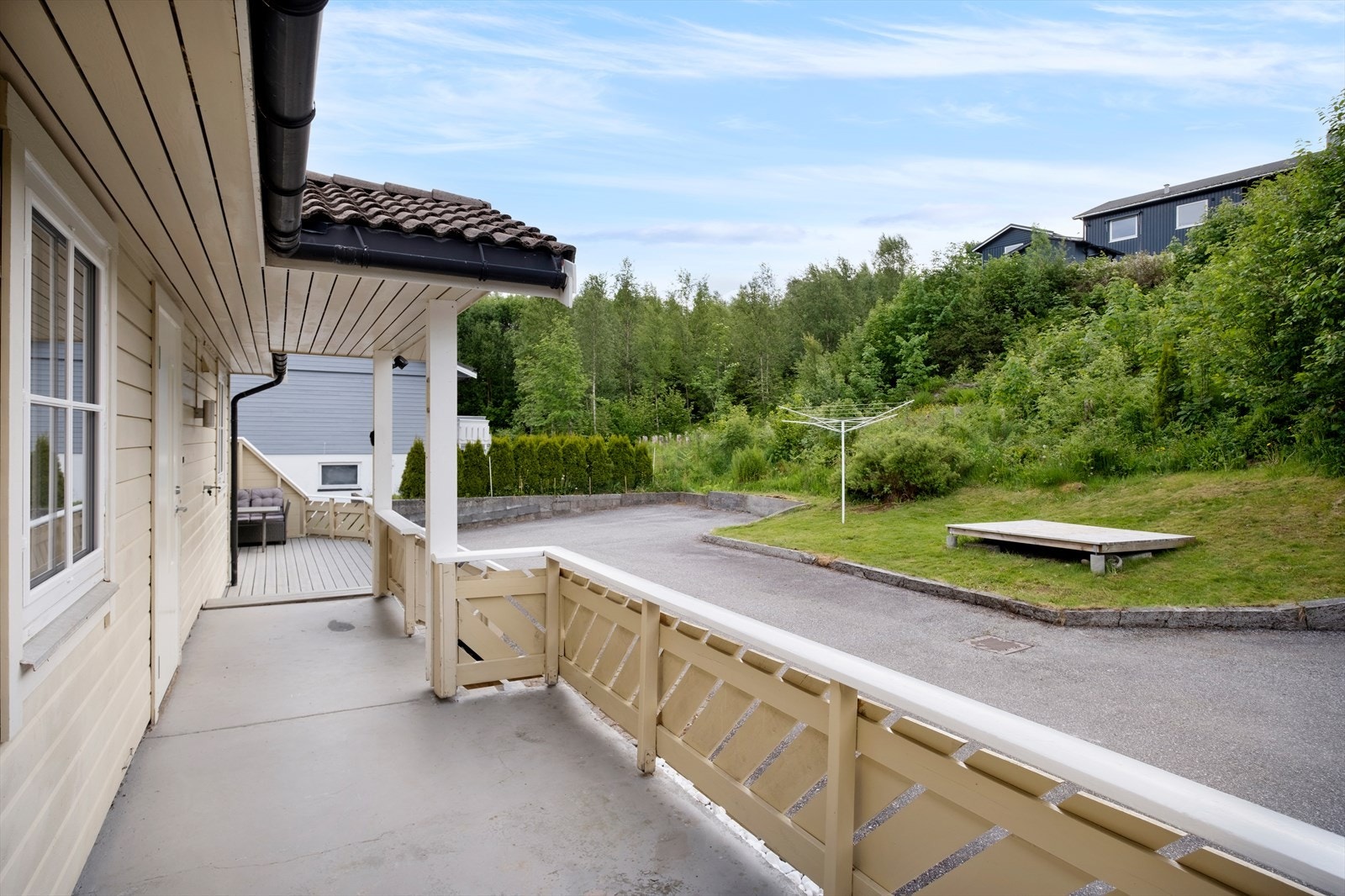 Det er lite innsyn til terrassen Galleribilde