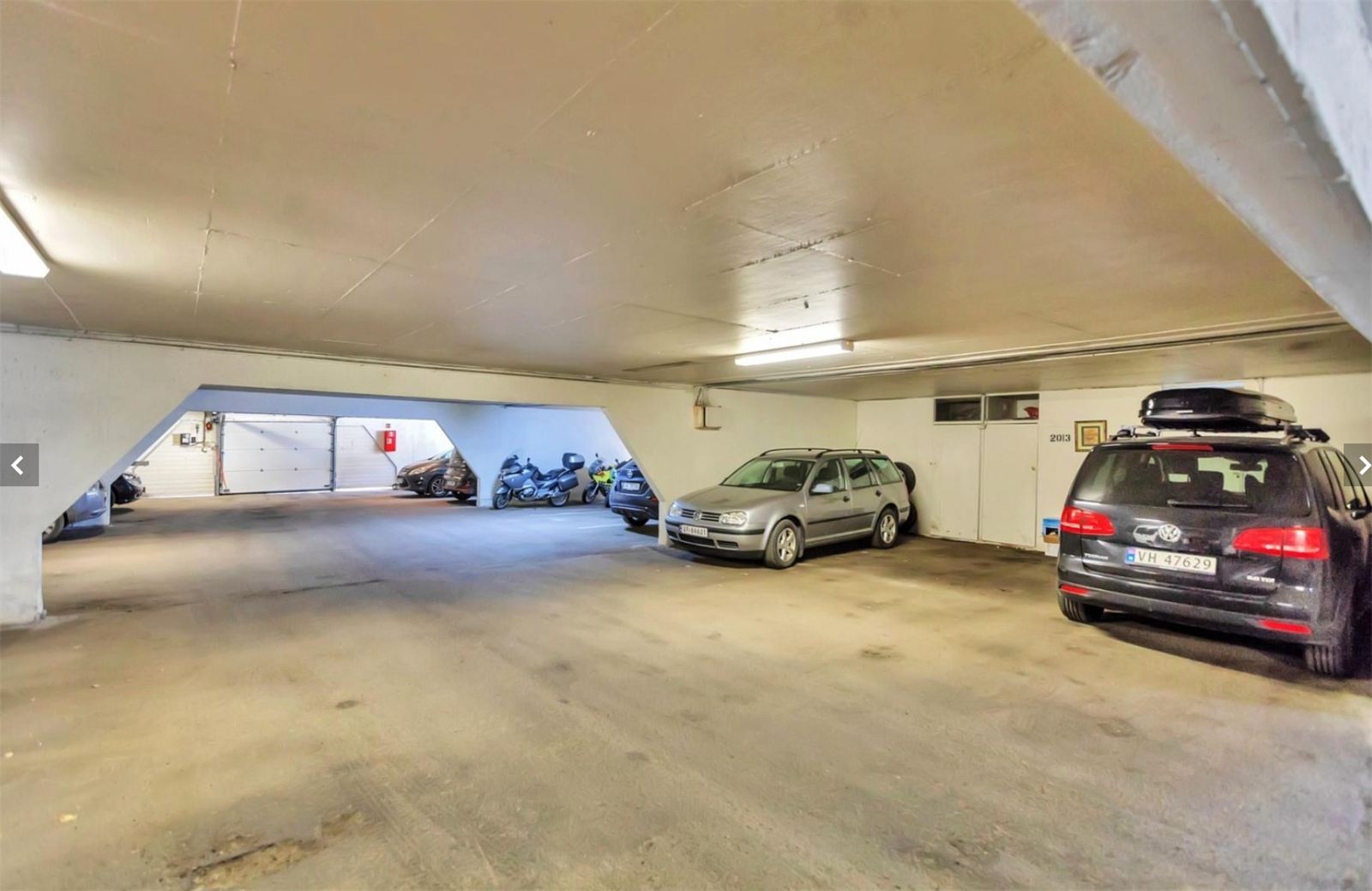 Garasjeplass i felles lukket anlegg medfølger. Galleribilde