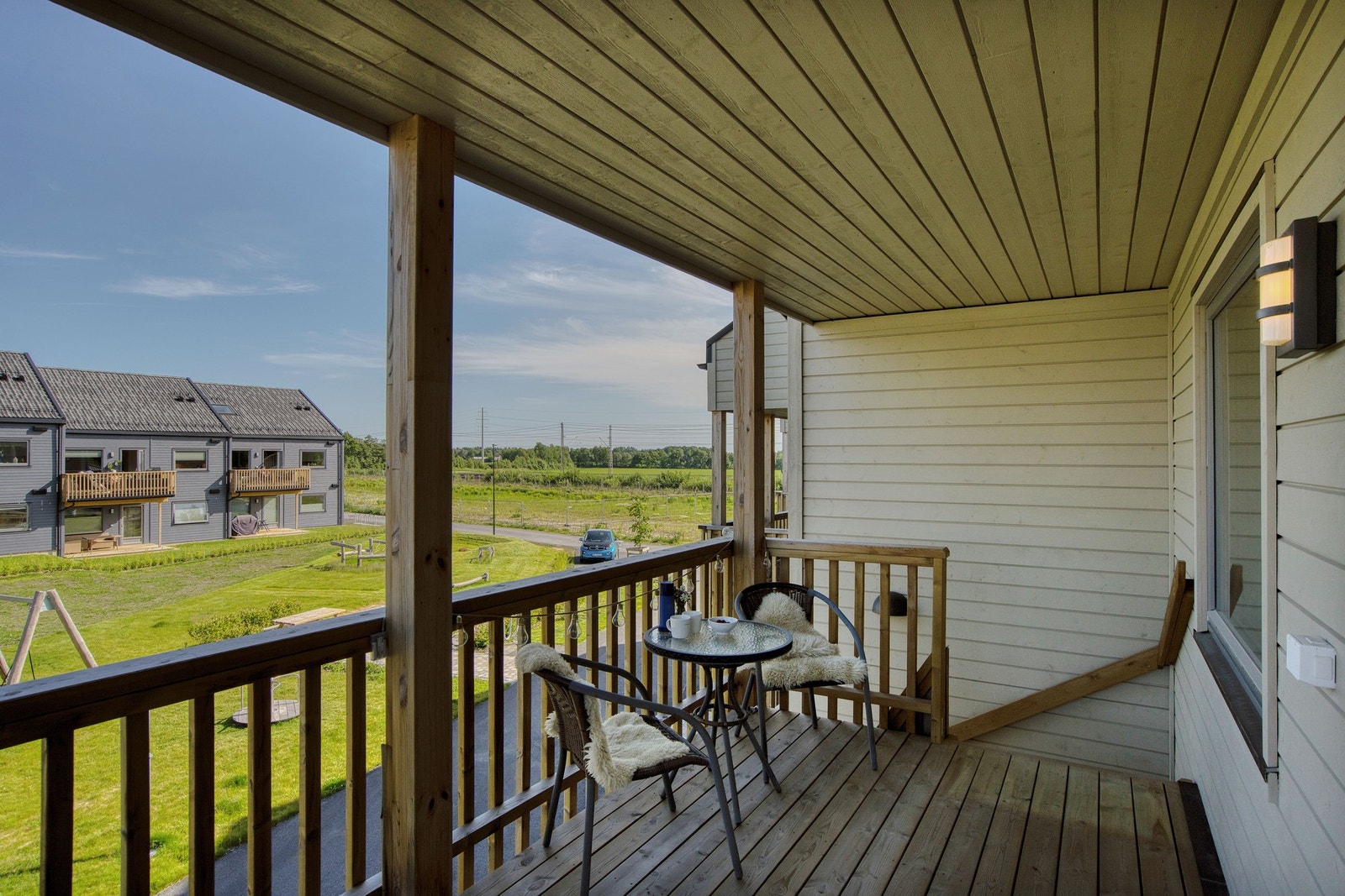 Overbygd og koselig inngangsparti Galleribilde