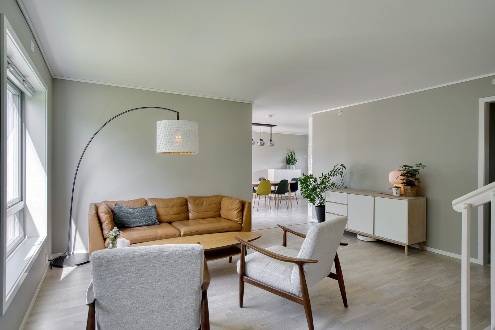 Velkommen til Solhøiveien 106B, presentert av ASK Meglergaarden v/Kim Hansen Galleribilde